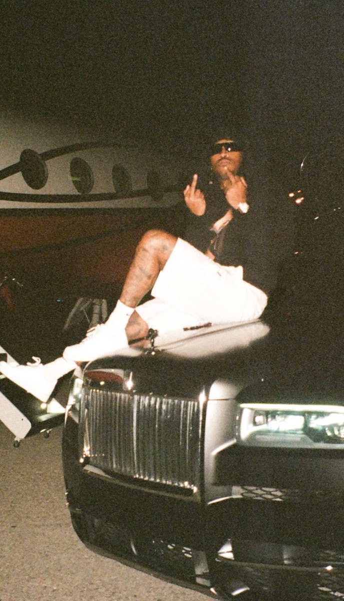 KongoFuture's tweet photo. Future Pluto Hndrxx https://t.co/sfWzfjwBsd