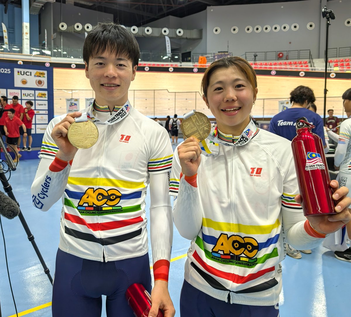 2025年アジア自転車選手権大会🇲🇾
第6日デイリーハイライト 
このあと690ch22:50～

speedchannel.co.jp/channel_list/1…

本日も🇯🇵チーム🚴エリート男女🥇🥇獲得🙌
spoox.skyperfectv.co.jp/title/2819614 
※第1日～第5日も見逃し配信中

<a href="/mizuki__ikeda_/">池田 瑞紀</a> 
#兒島直樹 
#HPCJC 
#JAPANCycling 
#TrackCycling 
#アジア選手権