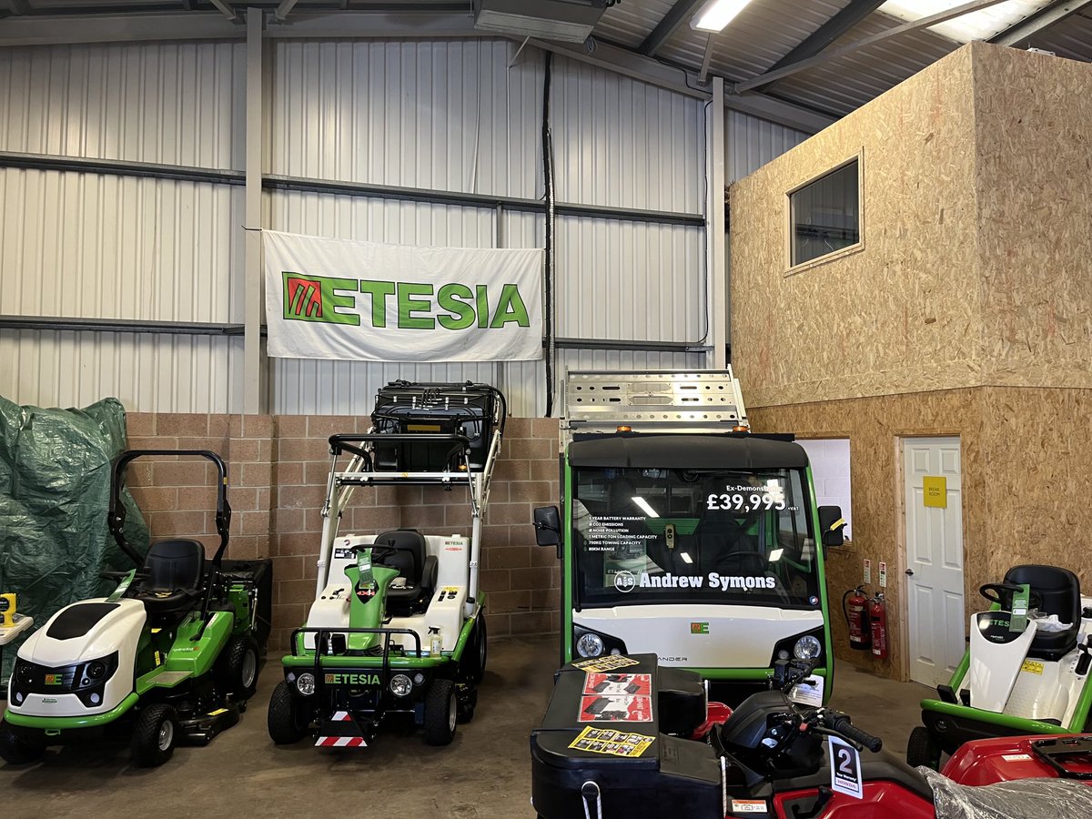 Andrew Symons open day Crediton EX17 1FB. 3pm to 9pm ⁦<a href="/EtesiaUK/">Etesia UK</a>⁩