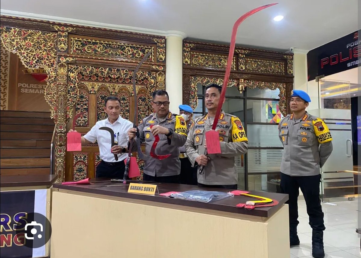 900 juta transferan bulanannya tadi gw liat???