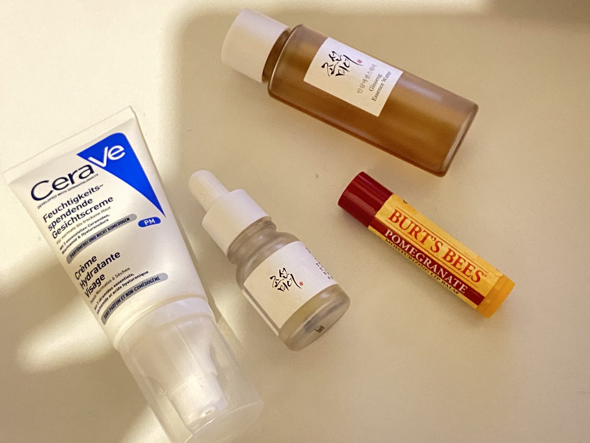 studtarchive's tweet image. night skincare ⋆｡ﾟ☁︎｡⋆｡ ﾟ☾ ﾟ｡⋆