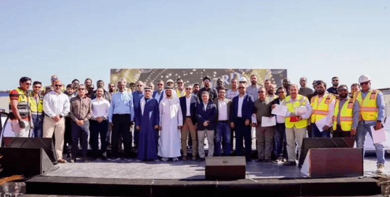 The <a href="/AbuDhabi_ADM/">بلدية مدينة أبوظبي</a> recognised workers at the <a href="/JubailIsland/">Jubail Island</a>  project and LEAD Development for completing 12 million man-hours without a lost time injury (LTI)

 zurl.co/kbXG8