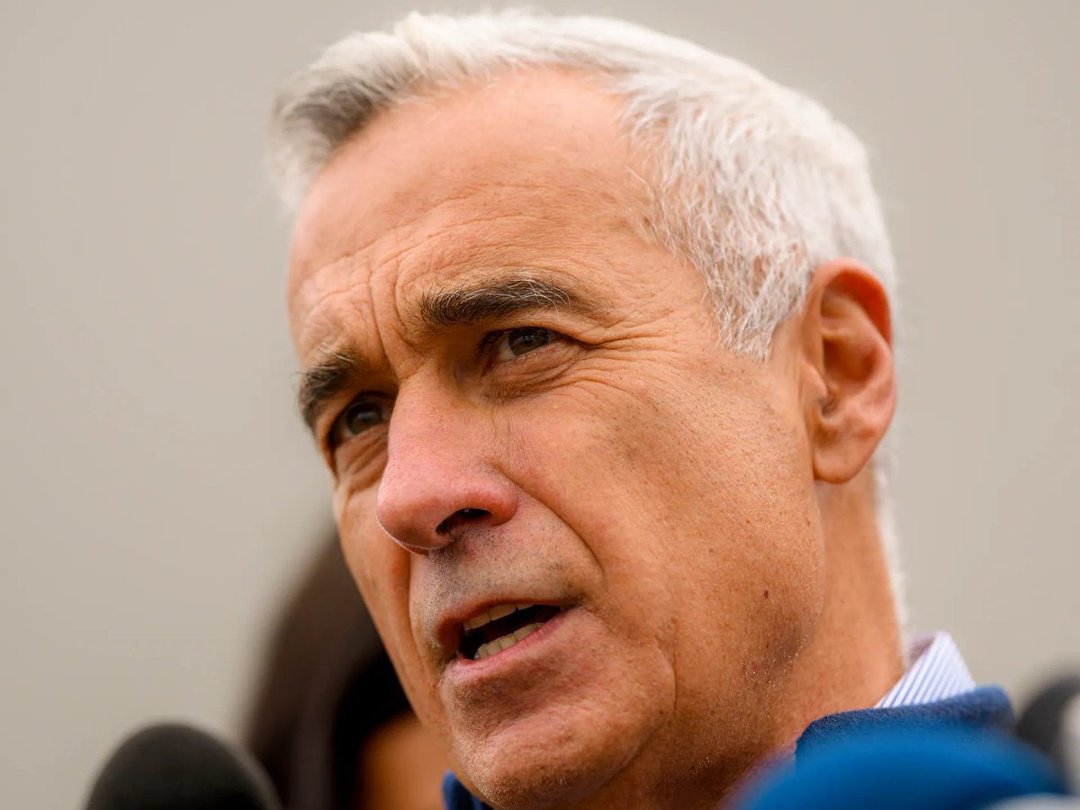 jacksonhinklle's tweet image. FREE CǍLIN GEORGESCU!