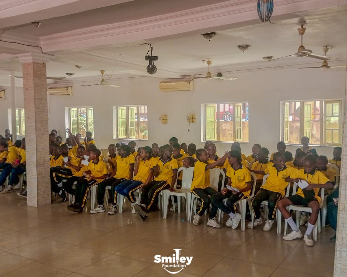 Sfoundation_ng's tweet photo. Our experience at the "Get it right" program that was held at Star - Diamond School, Lagos was awesome.
The students were full of excitement till the end.
We keep bringing that loving smile to their face 💯 💯
#TeenChat
#Smileyfoundation https://t.co/v0oeSszDBZ