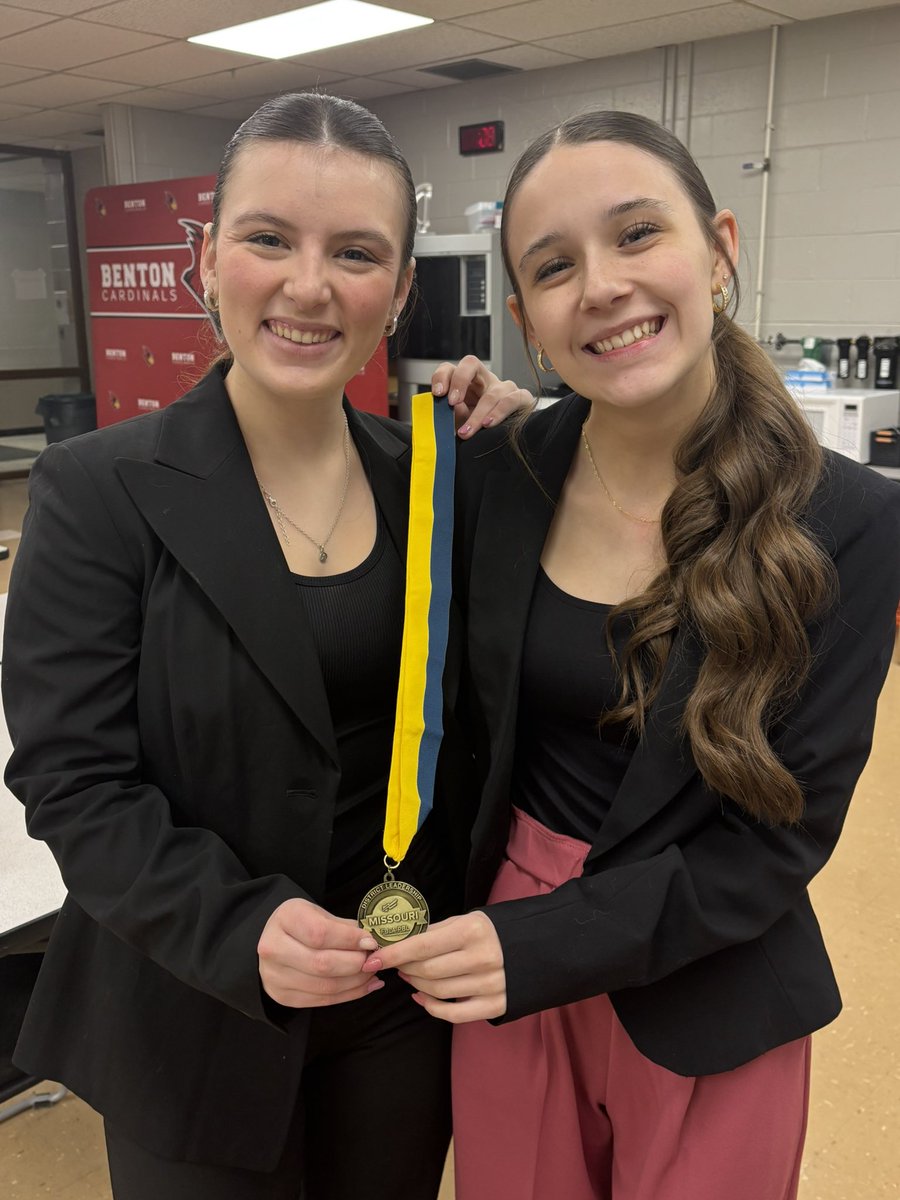 Congratulations to Sladyr Duncan &amp; Abigail Roe for qualifying for State FBLA!

Next up …. DECA!

Proud of you girls!