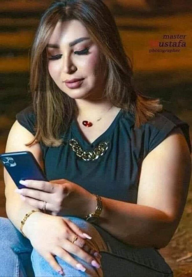 ويبقى الأمل كلما طال الانتظار في قلوبنا أكثر ازدادت معه حدة الأشواق أكثر وزاد عذابه بشكل أكبر فالانتظار المترافق مع الشوق يأكل القلب ببطء ويسرق منه البهجة والفرح....