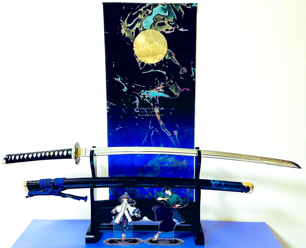 みんな見て〜〜〜〜！！！！！！！！！
剣伊webオンリーのWチャンス賞届いた！！！めちゃくちゃすごい！！！！！！

 #鵠と月夜