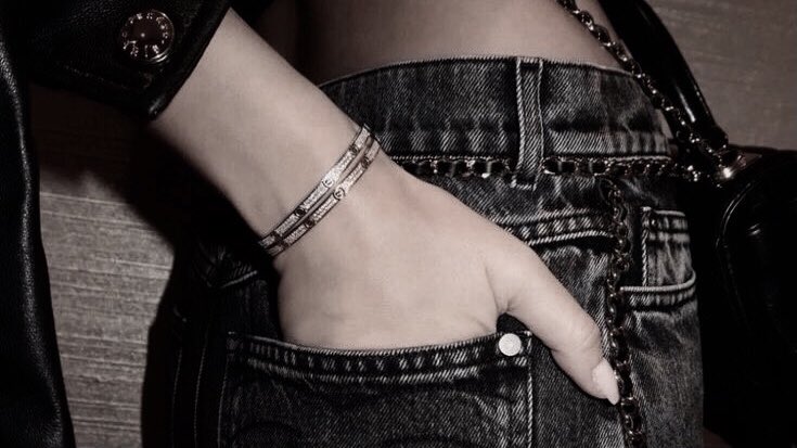 glamuoir's tweet image. 