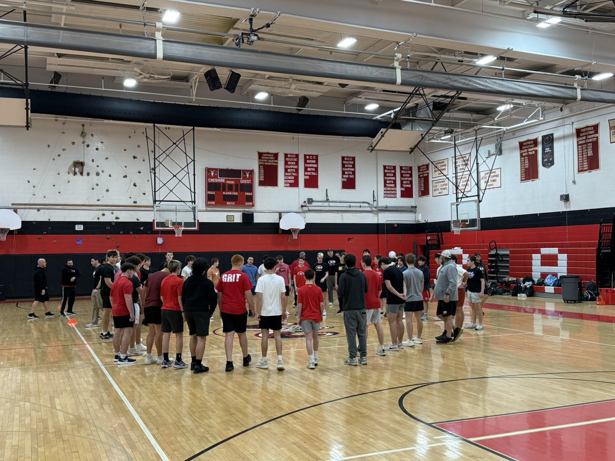 CHSRamFootball's tweet image. Back at it again this morning with a 6am workout & compete session before school! #ALLIN