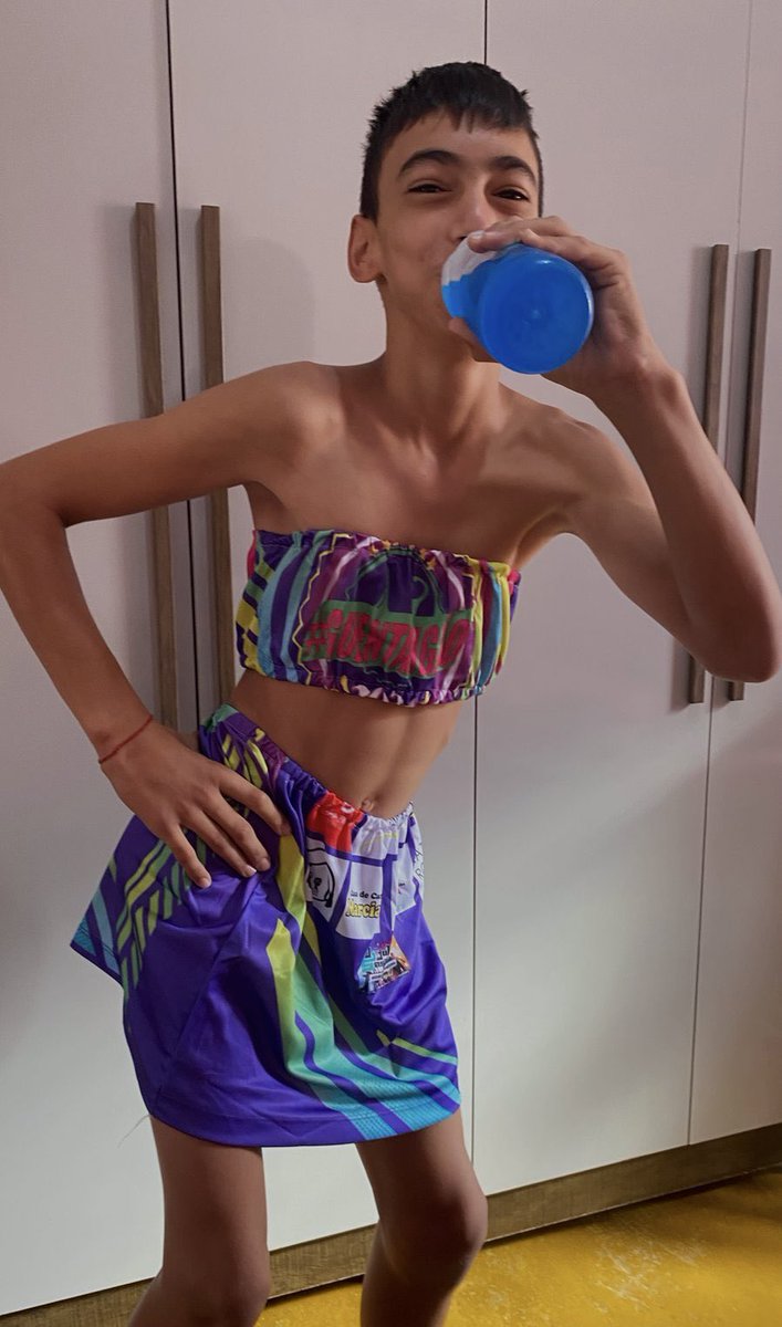 robertaguima_'s tweet image. sexta de carnaval / terça de carnaval