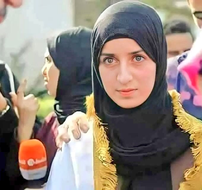 ▪︎ الأولى على العالم في حفظ القرآن الكريم، الجزائرية "الزهراء هني".. هذه من تستحق ان تجوب صورتها العالم ..