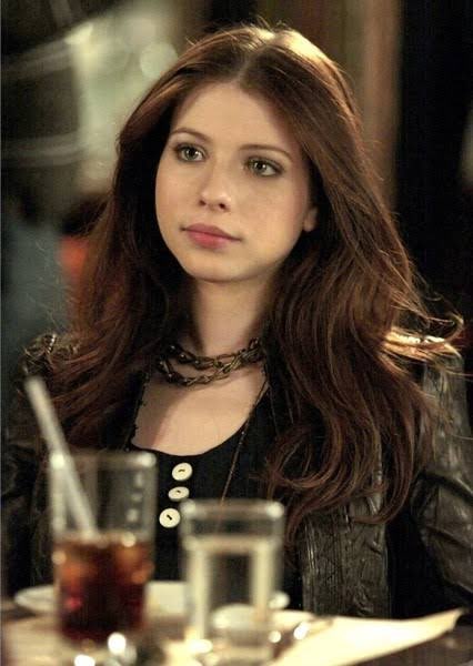 Indie5051's tweet image. La actriz de Gossip Girl, Michelle Trachtenberg, lamentablemente ha fallecido a la edad de 39 años.