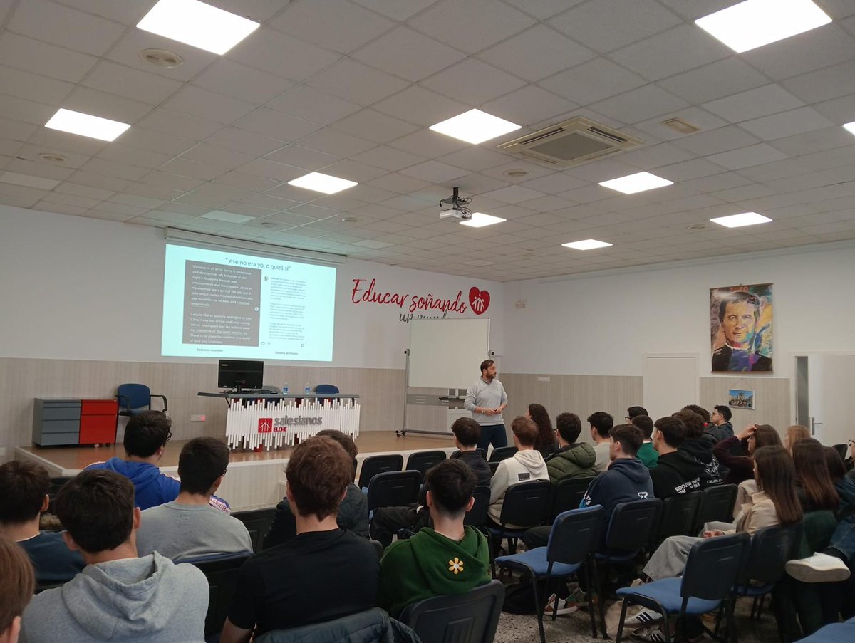 El pasado 21 de febrero organizado por el departamento de orientación de <a href="/uchceu/">Universidad CEU UCH</a> , tuvimos un taller para el alumnado de 2° de Bachillerato sobre Ludopatías , afición al juego y apuestas deportivas. 
#SomosFuturo #educarsoñadounmundomejor