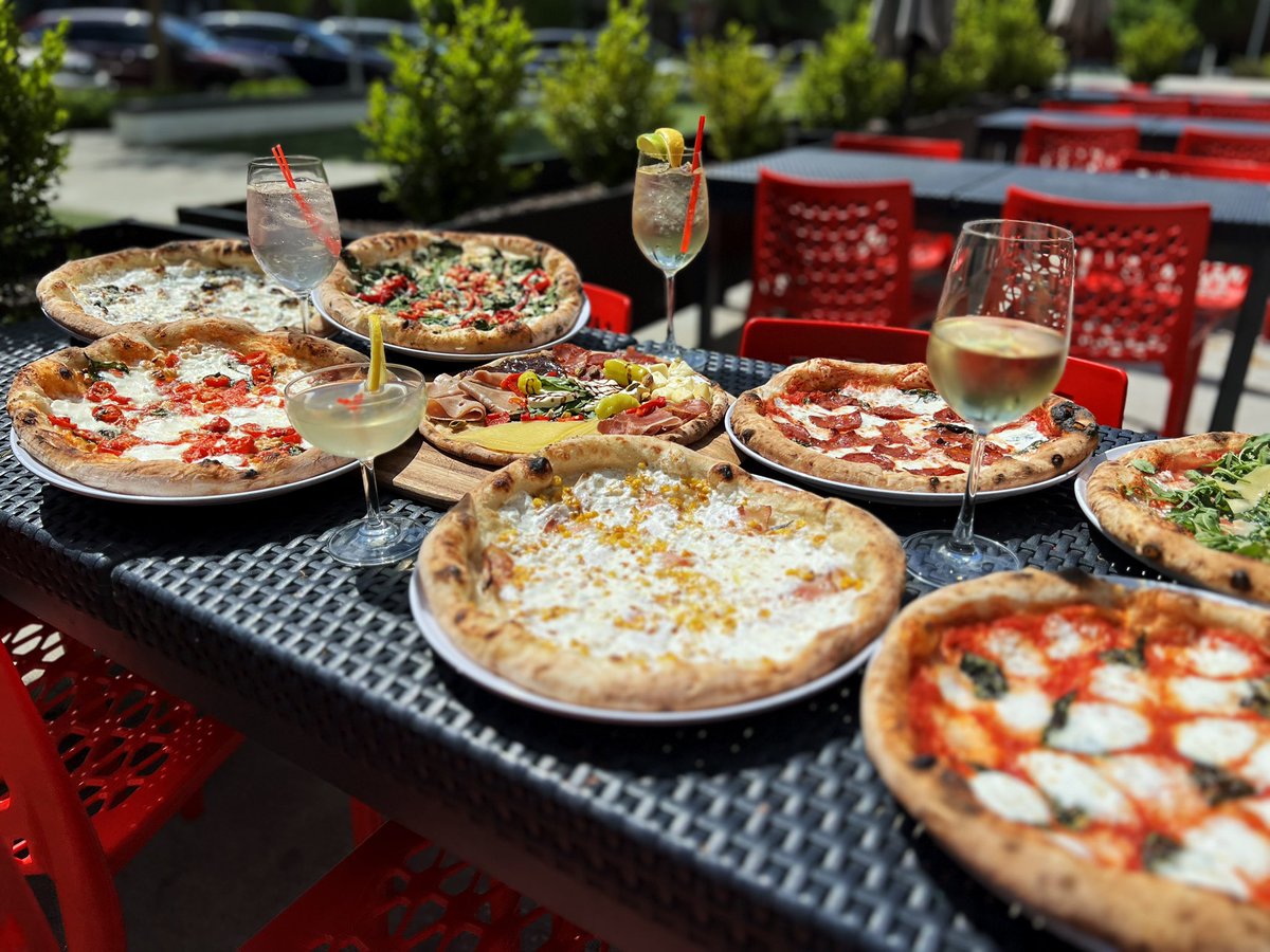 Cheers to patio weather! ☀️