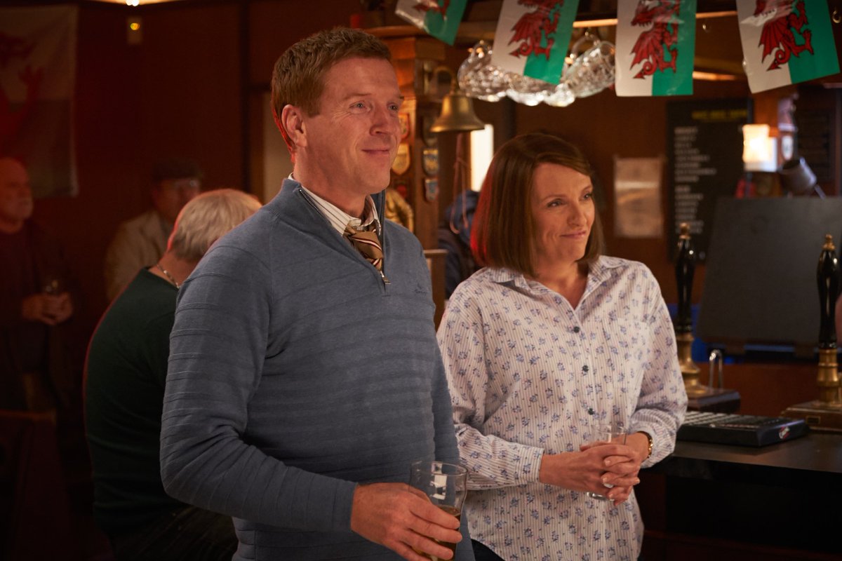 FanFunDamian's tweet photo. Fan Fun Movie of the Month: Damian Lewis is off to the races in Dream Horse πHave you seen this heartwarming movie yet? https://t.co/wbbHeMdh7I #DamianLewis #DreamHorse #ToniColette #HowardDavies #JanVokes #EurosLyn #Wales https://t.co/CZ8RV2UXxb