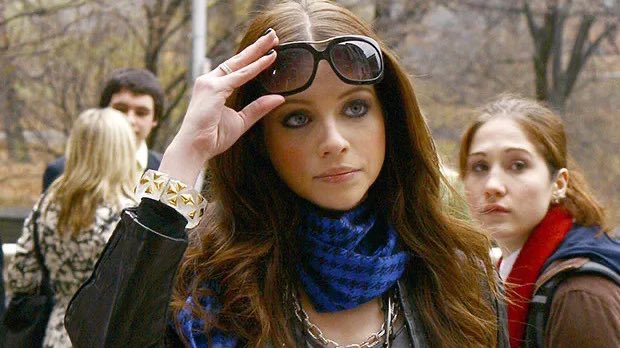 GossipRoomOff's tweet image. 🚨 L'actrice Michelle Trachtenberg vue dans les séries Buffy contre les Vampires et Gossip Girl est décédée à l'âge de 39 ans. (via People)

Condoléances et pensées à sa famille et ses proches. Qu’elle repose en paix. 🕊️