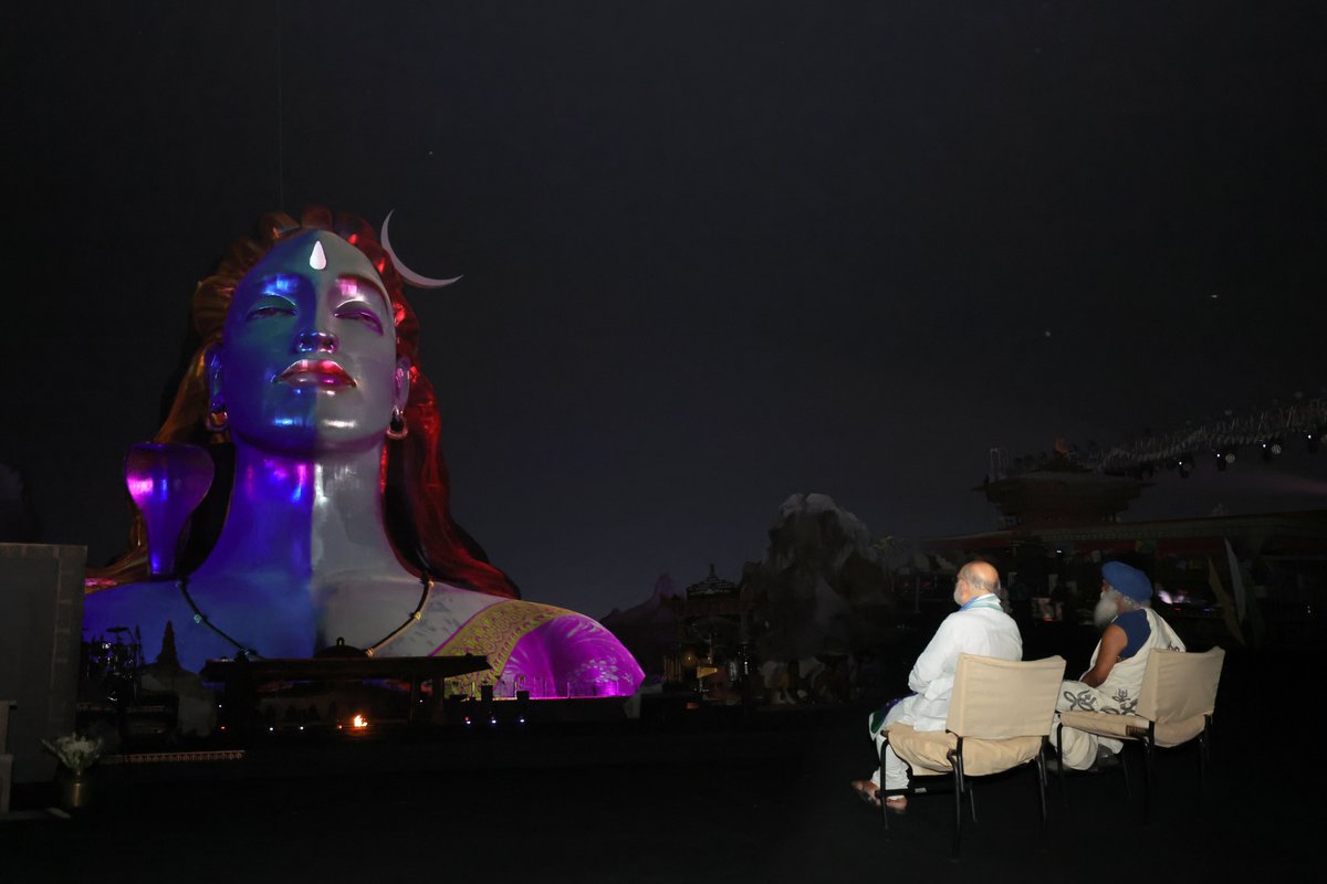 AmitShah's tweet photo. Today the entire world is celebrating the sacred festival of Maha Shivratri with immense devotion. Celebrating Maha Shivratri in the sea of pure devotion poured out before the magnificent statue of Adiyogi is truly mesmerising. https://t.co/DukUtatmOZ