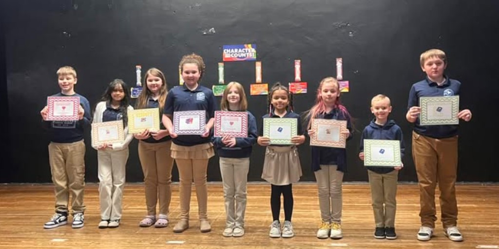 CHARACTERCOUNTS's tweet photo. These students earned recognition for best displaying all #SixPillarsofCharacter! Great job! ππ#CharacterCounts
πΈ: Clarksburg Classical Academy, Clarksburg, WV https://t.co/rChP9JjxUx