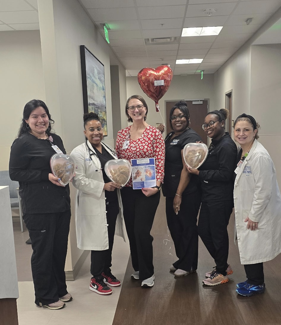 We ❤️ Home Health! In partnership with physicians &amp; discharge planners, Home Health helps reduce cardiac readmissions. Key causes for heart failure readmissions:

-Diet nonadherence
-Drug nonadherence
-Failure to seek care
-Inappropriate drugs

#FamilyMedicine #Residents #Health