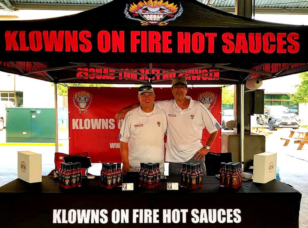 A Taste of the Caribbean with some Texas heat! Klowns On Fire are proud to have won 96 national awards since 2017.

Find them at Booth #309