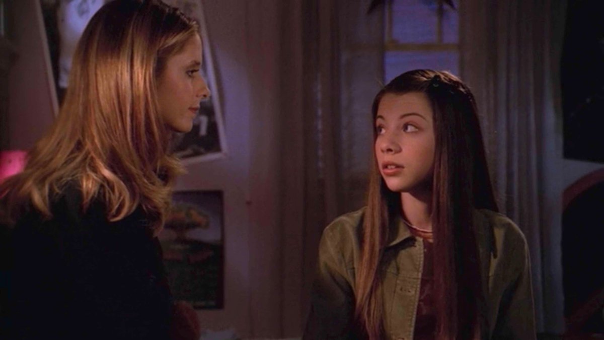 fuertecito's tweet photo. “The hardest thing in this world... is to live in it” 

R.I.P. Michelle Trachtenberg 💔 https://t.co/adZhSVBwQA