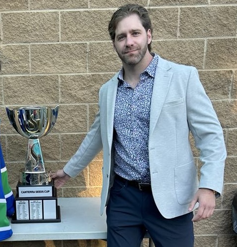 🖊️Check out our latest #SaskFinest piece! This week, SJHL Co-Director of Media Jamie Neugebauer profiles Jacob Faith, the league's Director of Marketing and Partnerships!

Please find it here - sjhl.ca/saskatchewans-…