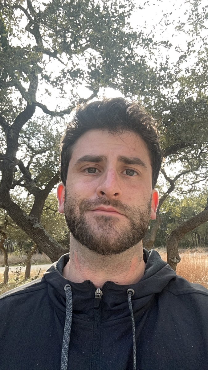 FeatherBottom1's tweet image. 