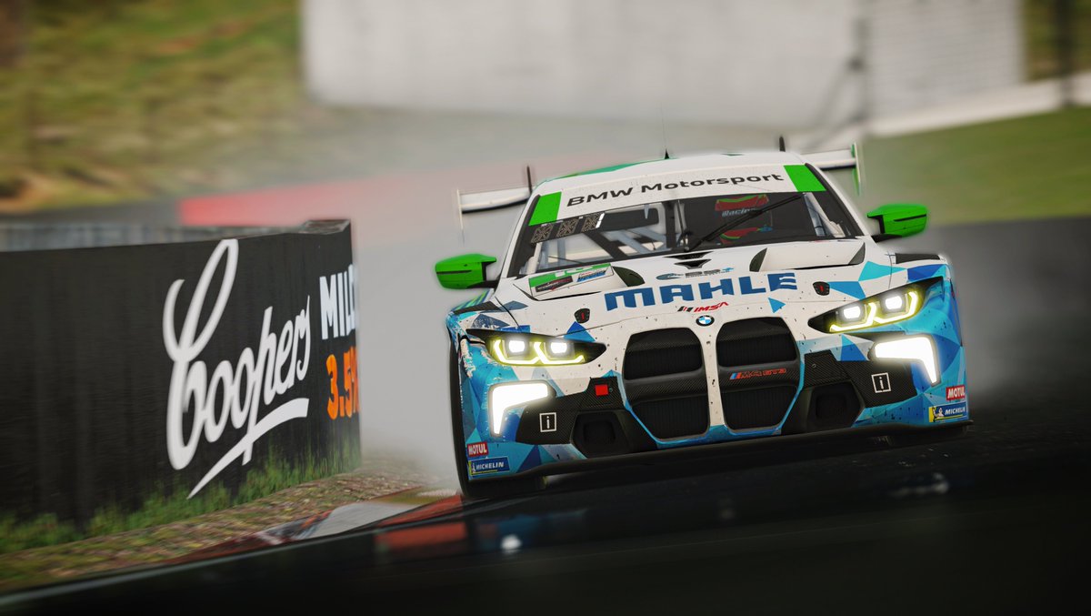 iRacing tweet media