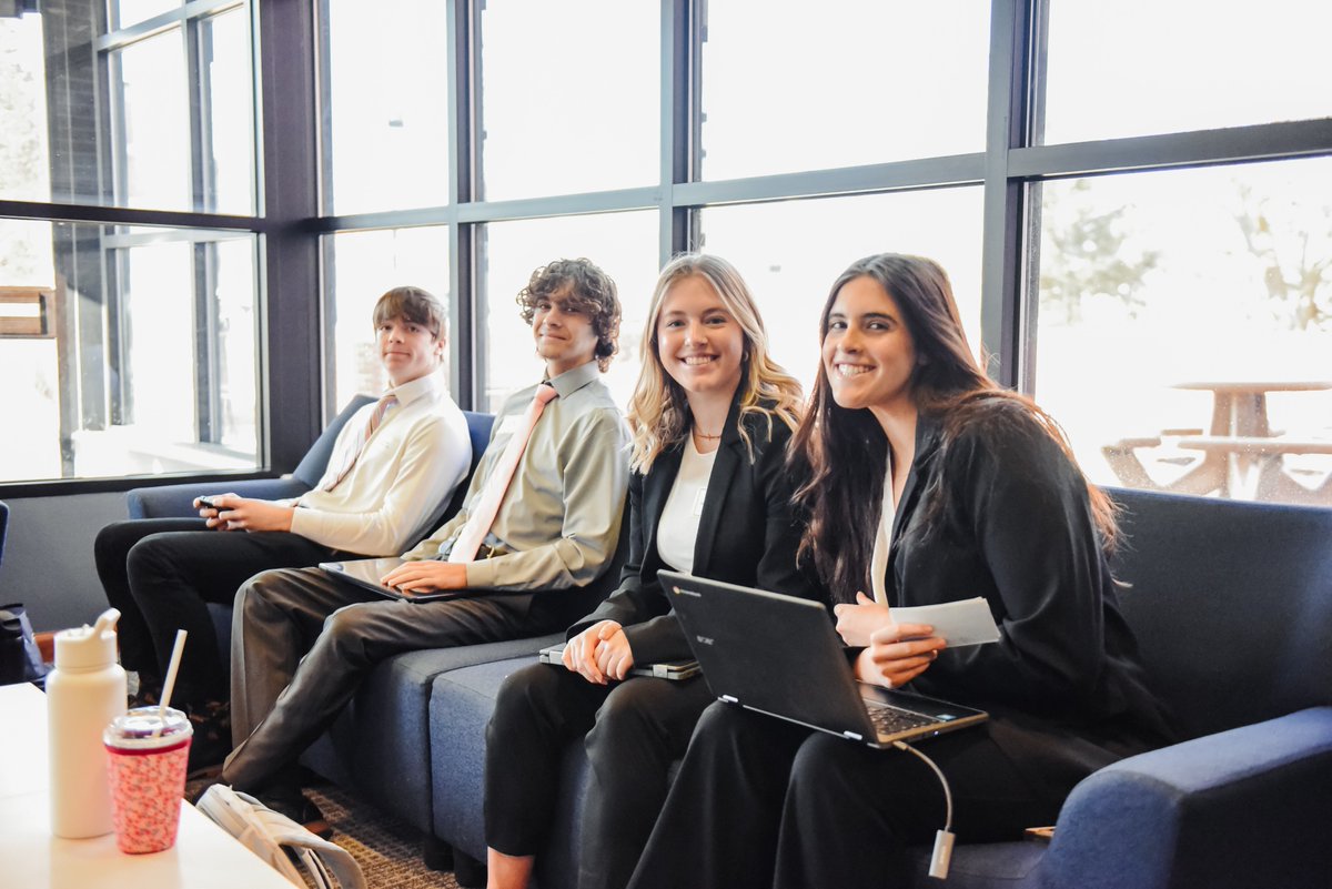 Midland University tweet media