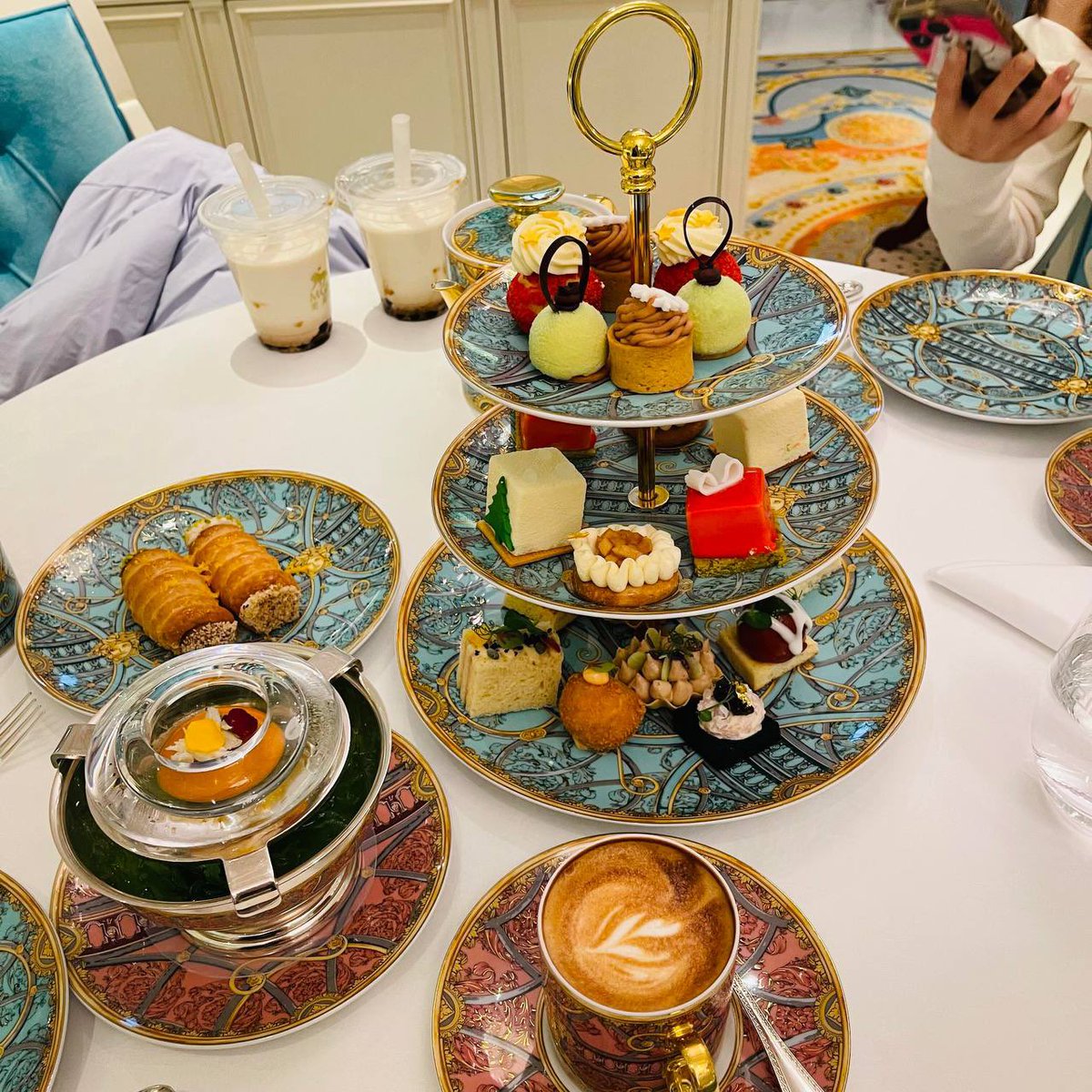 Angela (@aduldika) on Twitter photo 