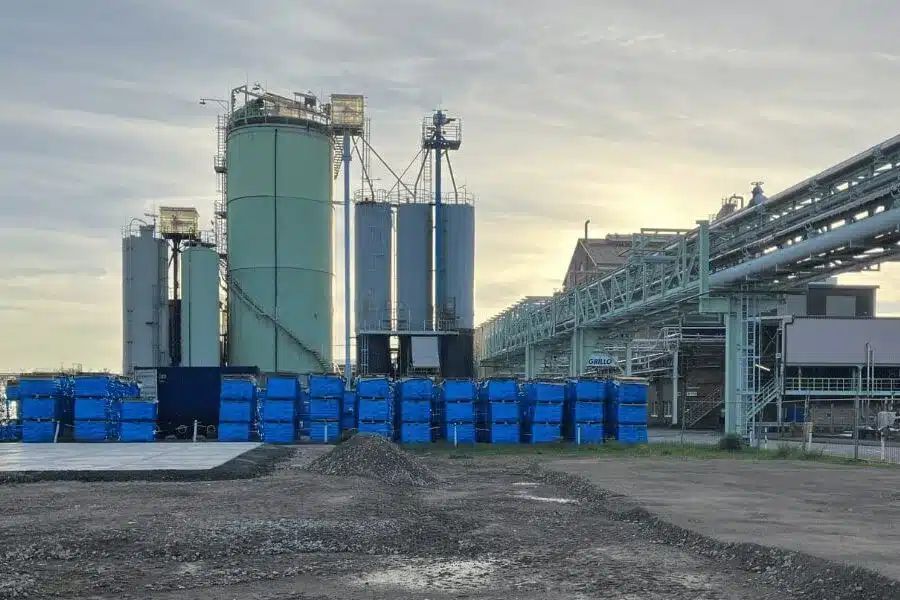 BatteryTechNet's tweet image. 🛑 #BatteryNews Today...
Find all news and details at Battery-Tech Network: buff.ly/3QvD7Ee

🔋 #TerraFlow partners with #Reconn in a 10-year deal for standalone flow battery projects, with transparent pricing set to support efficient grid-scale. Read more:…