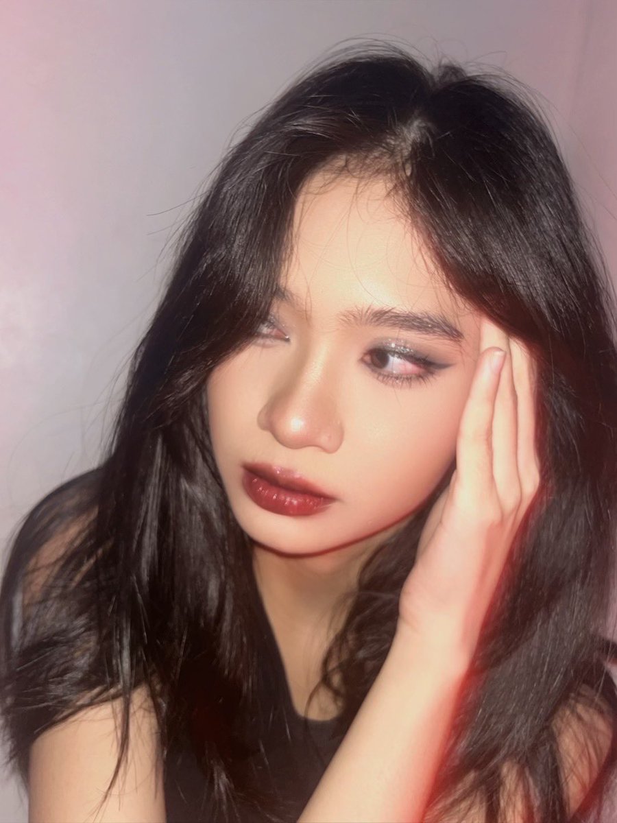 DUHHHH BESOKKK ADA YANG COMEBACKK NIHHHH😋🔥🔥🔥🔥