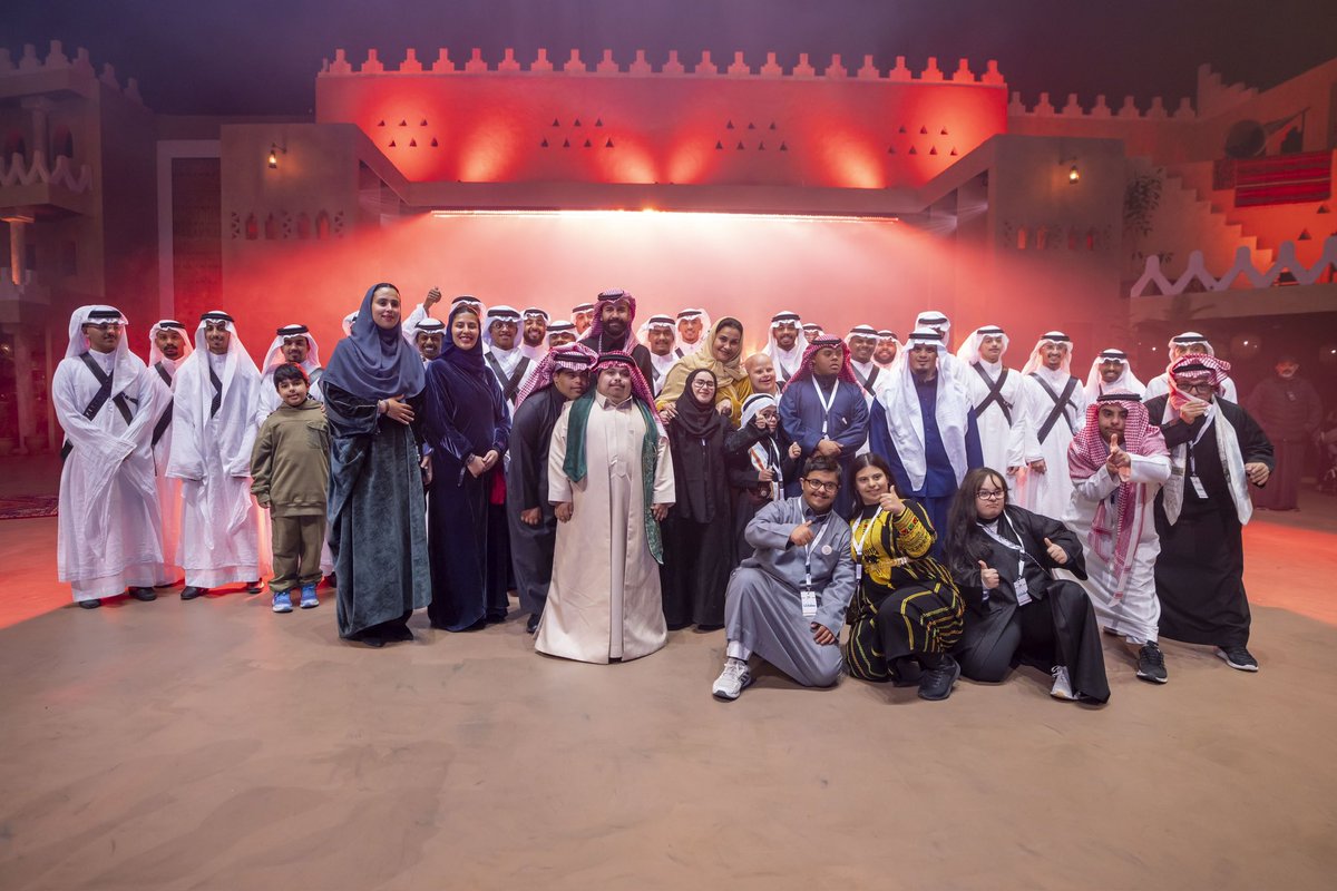 بدعوة من المركز الوطني للفعاليات  
زار عدد من مستفيدي الجمعية خيال السوق الذي يقام ضمن فعاليات موسم الدرعية 
كما نتقدم بالشكر الجزيل على الدعوة التي استمتعت من خلالها مستفيدينا بالتجارب المختلفة والعروض الحيه