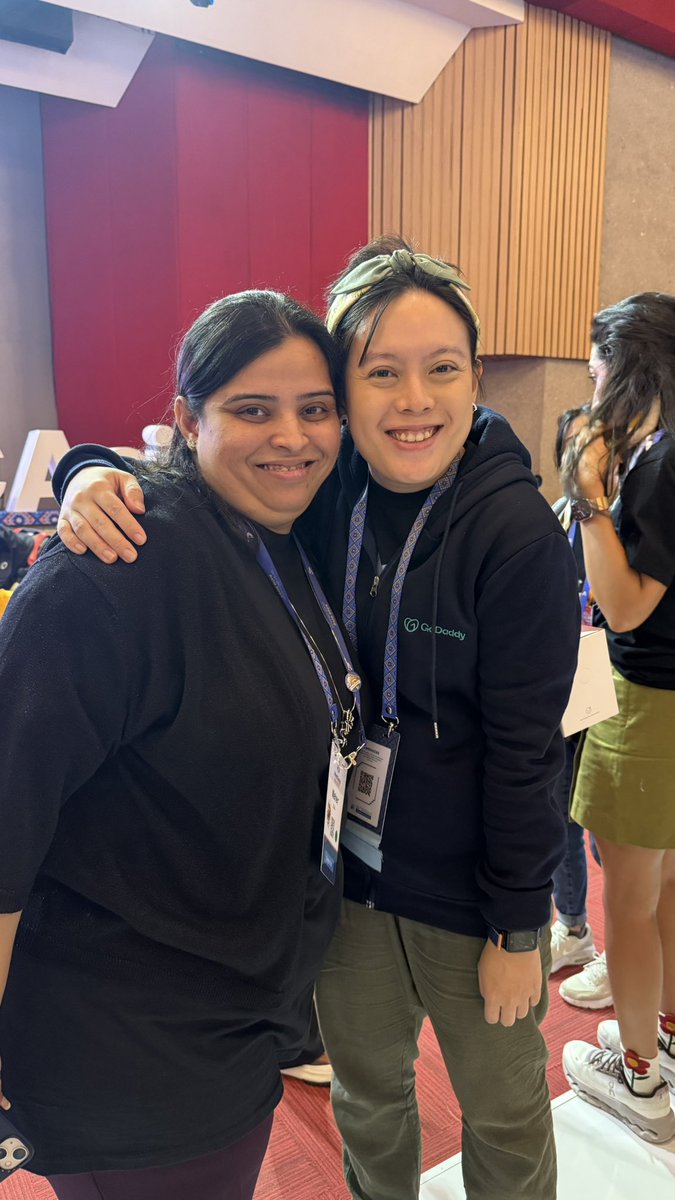 lebenwanderer's tweet photo. Still recovering from fatigue &amp; sickness, but what an amazing time at #wcasia2025! Thank you to all my friends who made this event special, and what a gift to attend this right before my birthday 😜 Shoutout to my @WordCampSG @WordCampMY &amp; #WordCampCebu pals &amp; see you in Mumbai! https://t.co/LCl3C50XHz