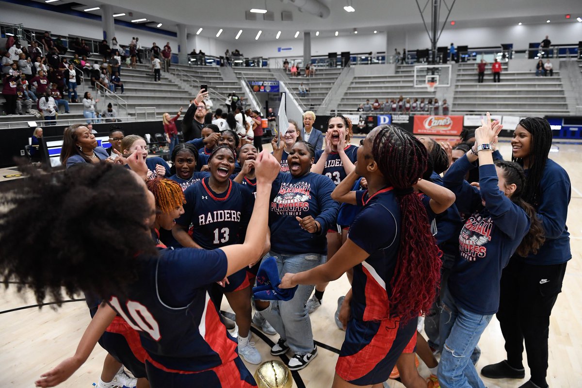 iaiaphotography's tweet photo. state championship-bound!!! https://t.co/Pd3C37yuPM