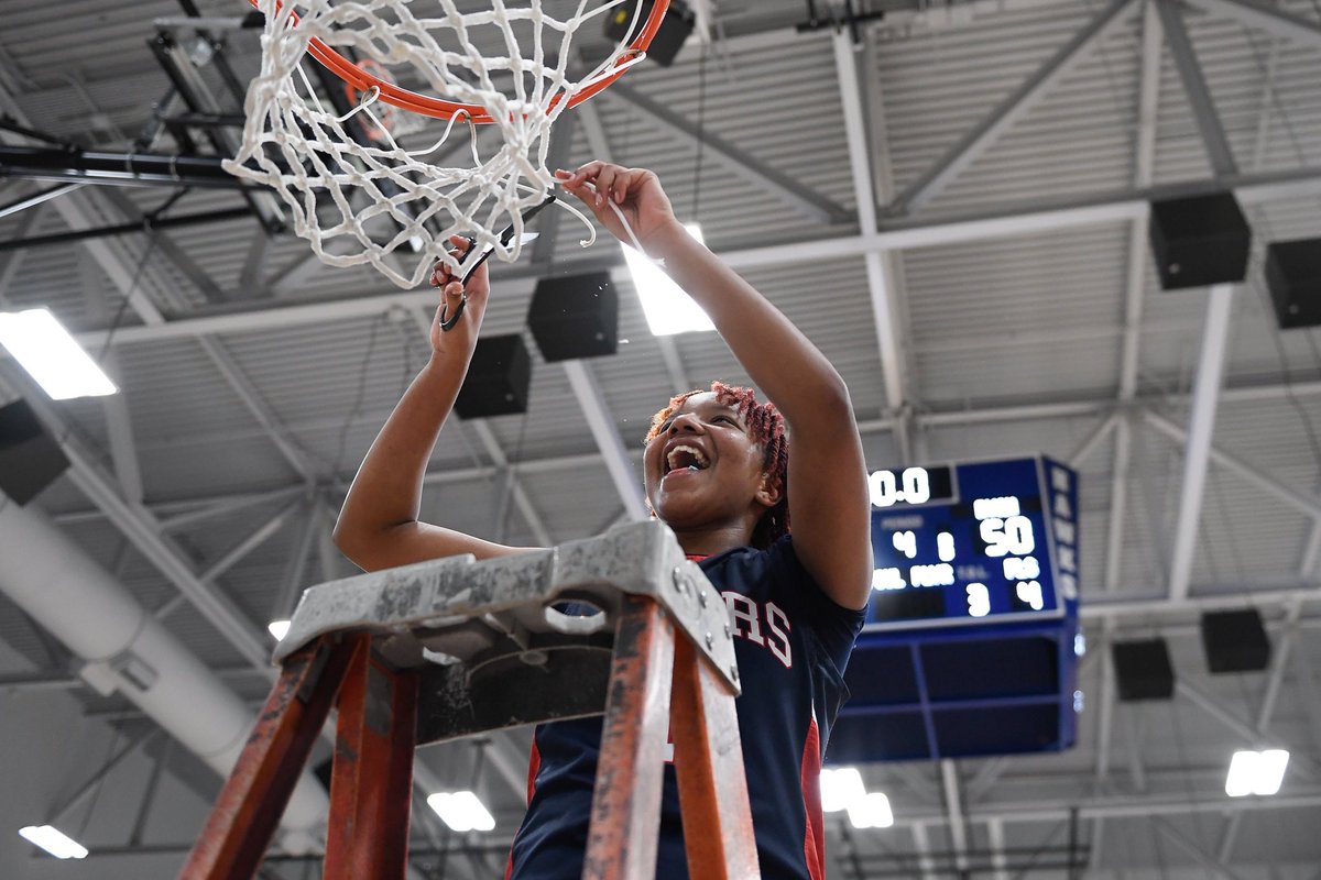 iaiaphotography's tweet photo. state championship-bound!!! https://t.co/Pd3C37yuPM