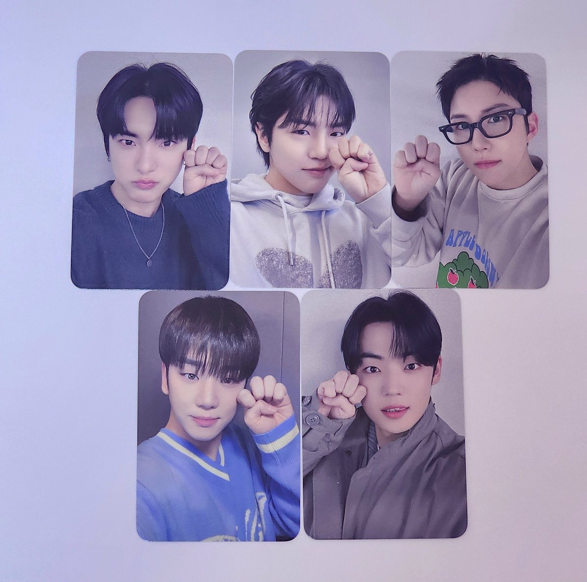 jihamnist's tweet photo. WTS / WANT TO SELL
A.C.E ๋ฅ๋ฐ ver. Music Plant POBs
10 USD ea
45 for a set
+ shipping
not on hand yet
still at kaddy
(picture only for reference, is not mine)
dm or comment to claim ๐ซถ
#wtsace #acewts #acewtt #wttace #acejun #acedonghun #acewow #acechan
#acebyeongkwan https://t.co/uKYOWU9RGI