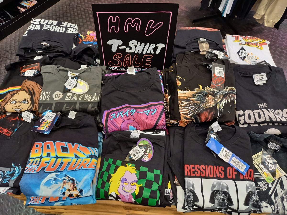 hmvSheffield's tweet photo. Still loads of great designs in our #hmvbigsale on #tshirts
We've got film, TV, music & much more! Why not pop in for a browse! From only £3.99!
#StarWars #dccomics #marvel #Beetlejuice #nightmarebeforechristmas
👕👕👕👕👕👕👕
#hmvcrazydeals 😍 https://t.co/dwMpObzIaX