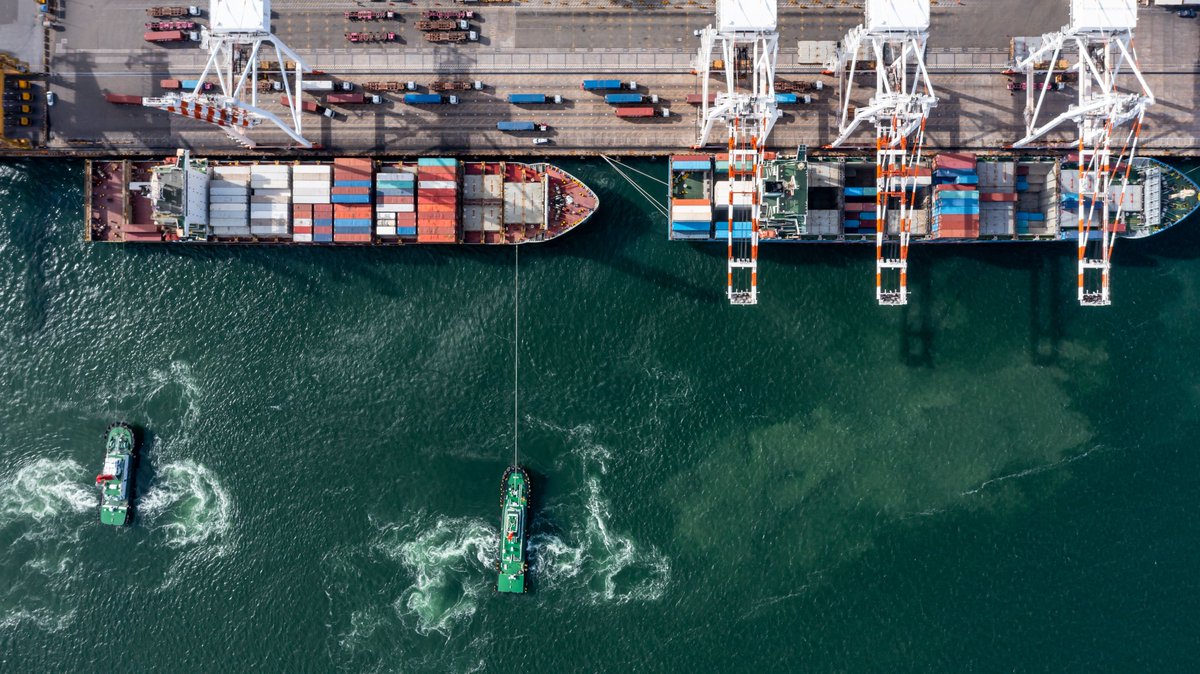 In 2024, the U.S. imported a record 54.3 GW of solar panels, primarily from Southeast Asia—a strong indicator of the nation's reliance on foreign solar manufacturing despite government incentives to boost domestic production.

Read more: syncarpha.com/2025/02/2024-s…