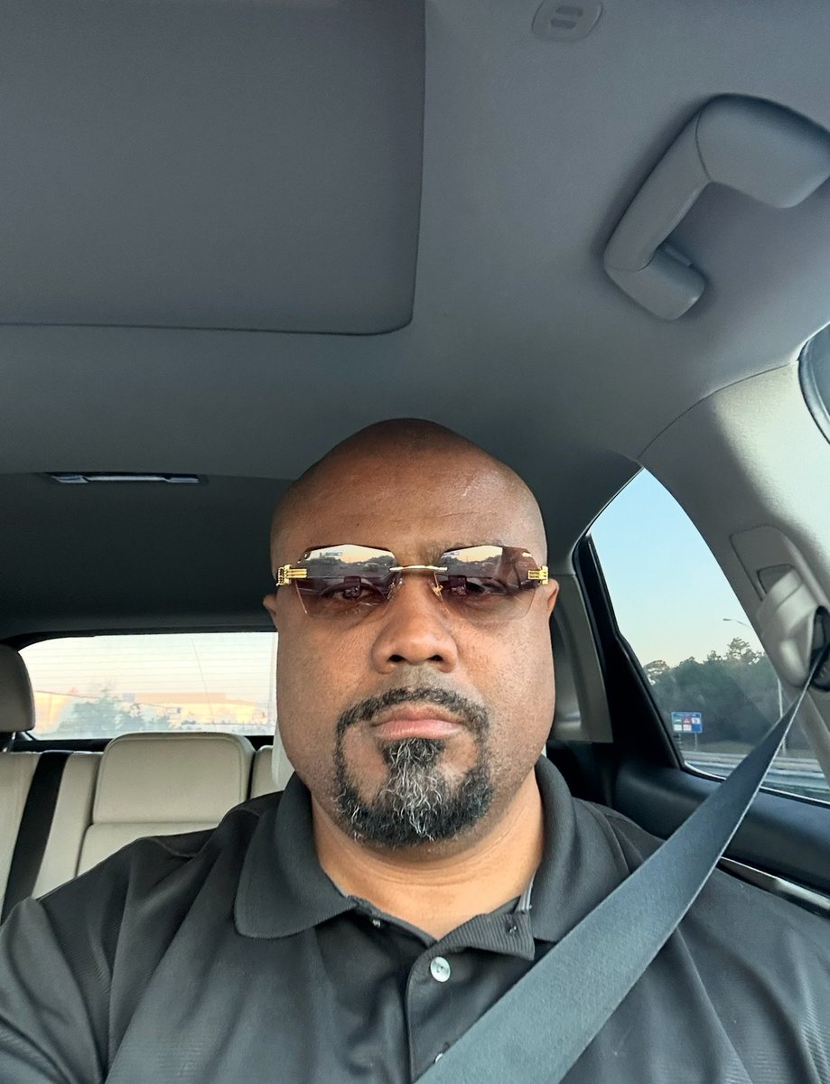 Reginald Webb tweet media