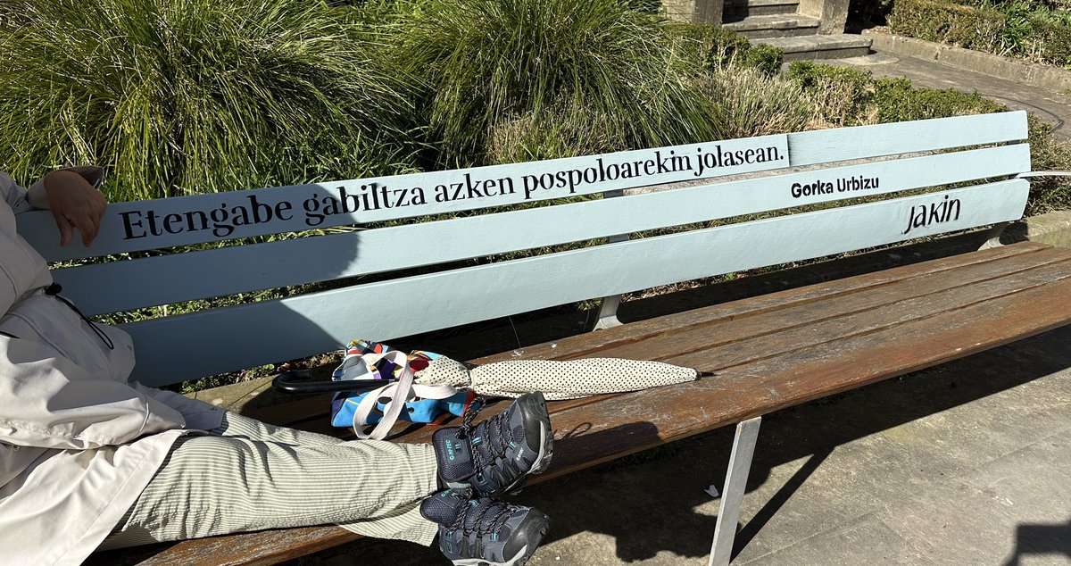 Euskara Tolosako paisaia linguistikoan #graffiti #euskara #Tolosa #Jakin #Azurmendi #Urbizu