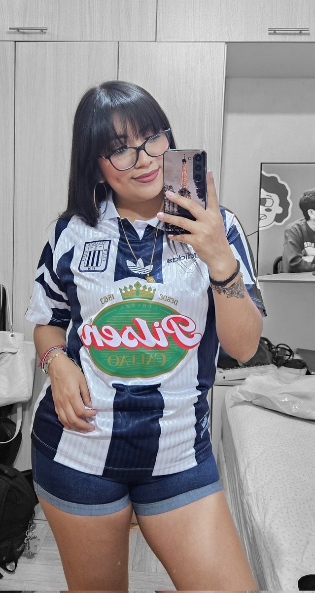 Acuariana0211's tweet photo. Que bonitooo es ser de Alianza!!💙🙂↔️
ARRIBA ALIANZA!!!💙
#grone #AlianzaLima https://t.co/mFs9weYpYR