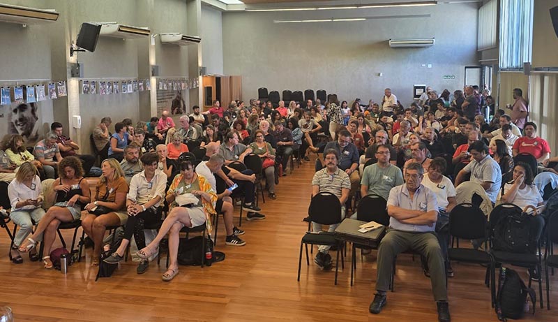 OFERTA SALARIAL INSUFICIENTE | La Asamblea Provincial de Delegados Departamentales de la UEPC, no convalidó lo ofrecido en la mesa paritaria por la Provincia. Podría haber un paro la semana que viene si no se mejora la propuesta.  laranchada.com.ar/la-uepc-rechaz…