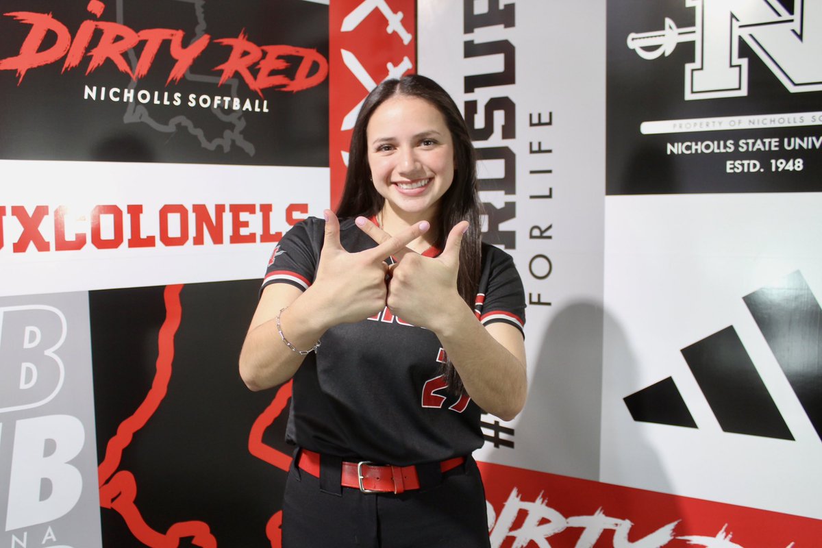 KaitlynD_2026's tweet photo. #GeauxColonels ❤️⚔️

@nicholls_sb @CoachRonFrost @nicole_pinney6 @hansparks4 @HS16uKnight @JohnsonJagsSB https://t.co/C7Na2p7Itl