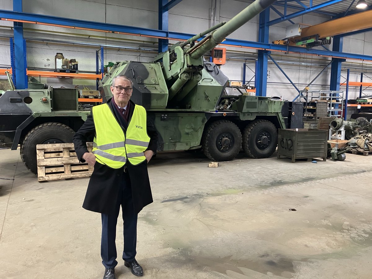 Pasi Tuominen (@tuominpa) on Twitter photo Ramping up ammunition manufacturing 24/7 <a href="/stv_group/">STV GROUP</a>. Contributing to the 🇨🇿 ammunition initiative for 🇺🇦. Visited also reconstruction facility for i.a. T-72 and BMP. A lot of potential for further cooperation between🇫🇮, 🇨🇿 and <a href="/group_patria/">Patria Group</a>. Thanks! <a href="/FinEmbPra/">Finland in Prague</a> Ramping up ammunition manufacturing 24/7 <a href="/stv_group/">STV GROUP</a>. Contributing to the 🇨🇿 ammunition initiative for 🇺🇦. Visited also reconstruction facility for i.a. T-72 and BMP. A lot of potential for further cooperation between🇫🇮, 🇨🇿 and <a href="/group_patria/">Patria Group</a>. Thanks! <a href="/FinEmbPra/">Finland in Prague</a>