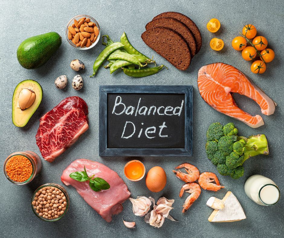 risltcop's tweet image. Proper nutrition is key to residents’ well-being:
🍎 Fruits and vegetables
🥩 Lean proteins
🥖 Whole grains
Hydration is just as important, let’s keep residents healthy and thriving! 💙 
#NutritionMatters #LTCWellness #RISLTCOP