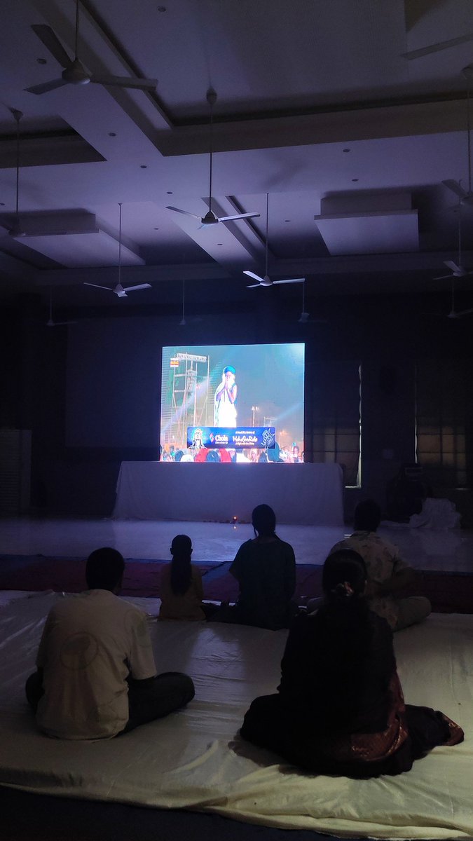 manoflohnour's tweet photo. #Mahashivratri Celebrations, tuning in from #Indore

#NighttoLight #isha #sadhguru https://t.co/XJfzzWPZ3R