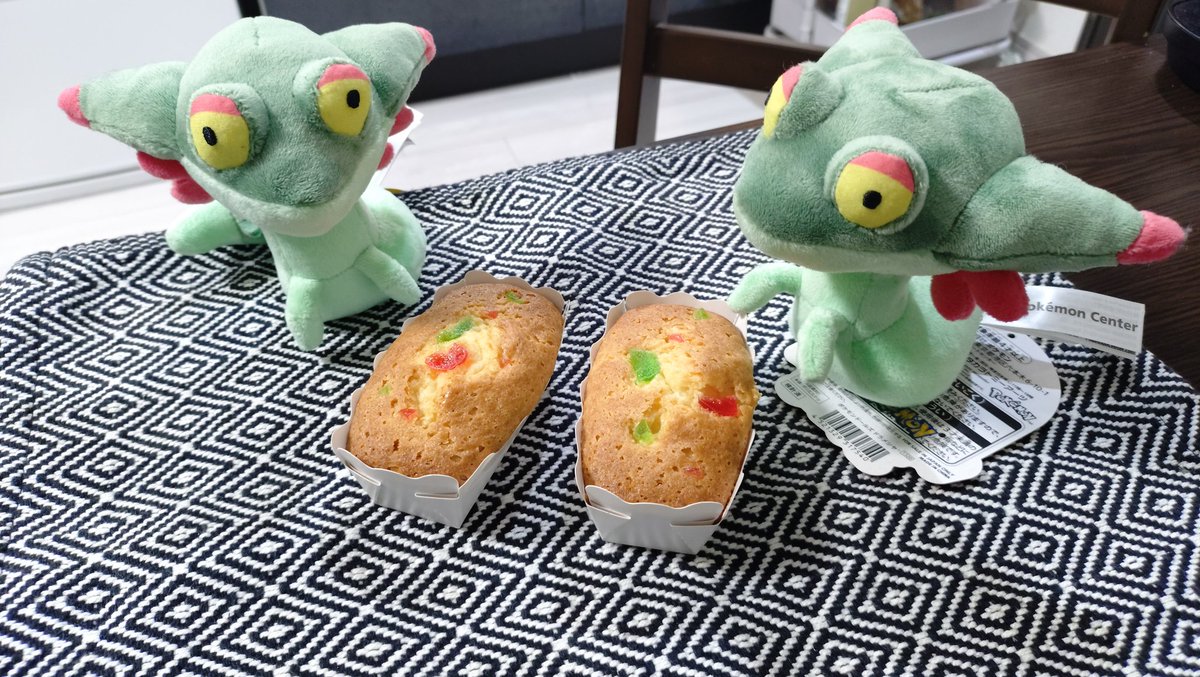 szkGAMES's tweet photo. なかよしポフィンでドラメシヤ2匹ベンチに並べますね〜 https://t.co/QBgA9yzivi