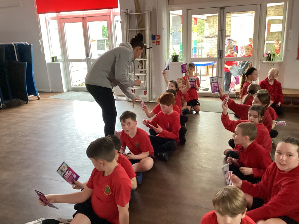 Beech Class have enjoyed their taster session with <a href="/LboroLightning/">Loughborough Lightning Netball</a>. Their have been working with international players, hopefully inspiring the next generation of netballers <a href="/MrScottHead/">Mr Scott</a> <a href="/stafford_pe/">𝕊𝕥𝕒𝕗𝕗𝕠𝕣𝕕_ℙ𝔼</a>  <a href="/CottinghamCofE/">Cottingham CofE</a>