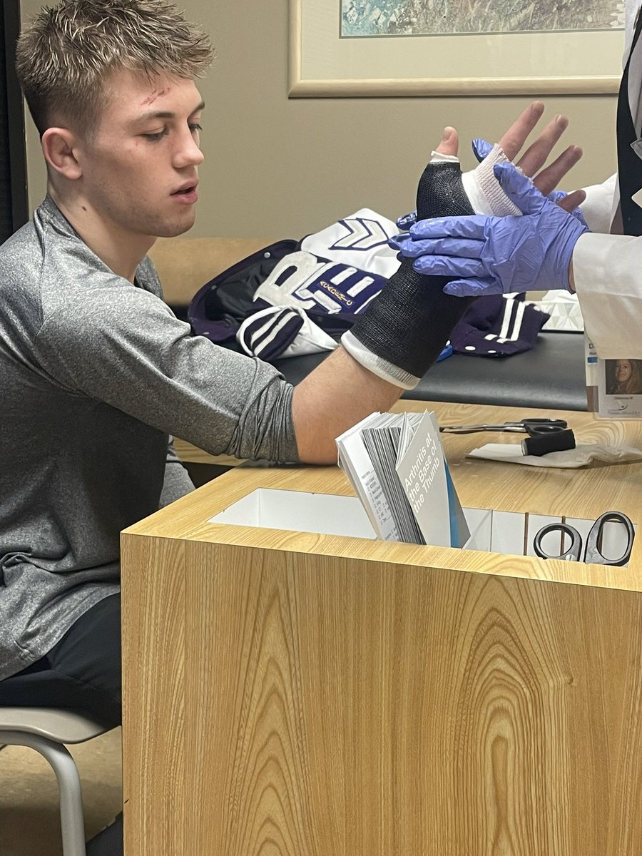 _ParkerReynolds's tweet photo. Just found out i wrestled entire finals weekend with a blown out thumb joint and torn RCL &amp; Volar plate ligaments. Nothing was going to stop me from winning state. Out for 6 weeks, then back on the grind. @RedChad @IndianaMat @MatScouts1 @GreggDoyelStar @BHSDogsWrestlin #🔛🔝 https://t.co/7YLcYFjBiN